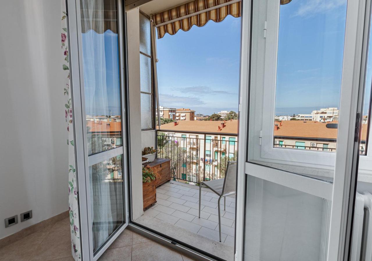 Luxury House Near Train Station Daire Livorno Dış mekan fotoğraf